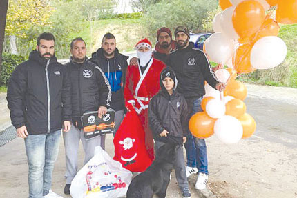 Από την επίσκεψη των φιλάθλων του ΟΦΗ στο ΠΑΓΝΗ