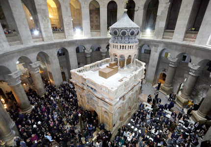 Πλήθος πιστών παρέστη στην τελετή