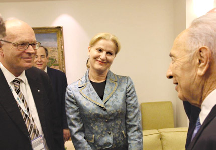 Με τον Ισραηλινό πρόεδρο, Σιμόν Πέρες